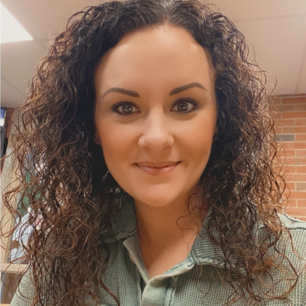 Meet your Posher, Jena